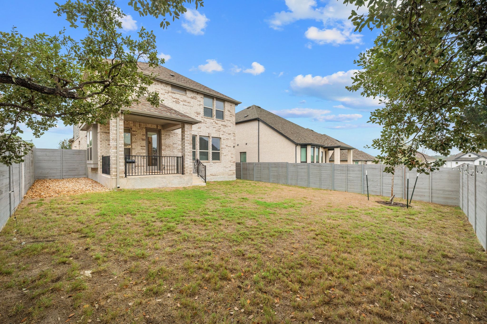 main property photo 31