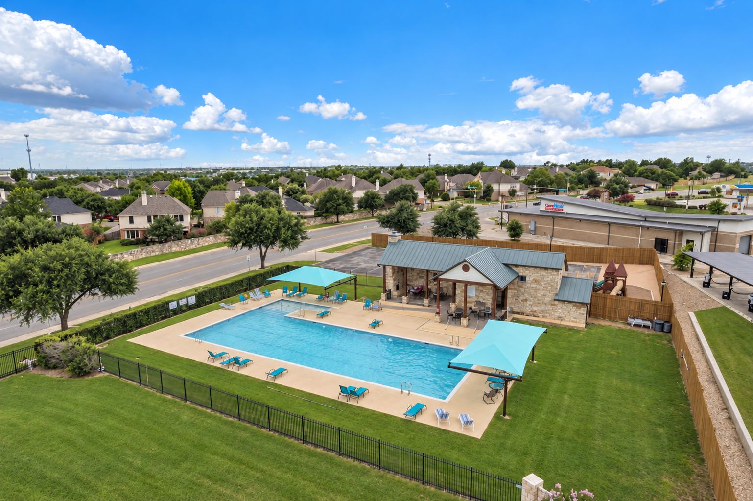 main property photo 37