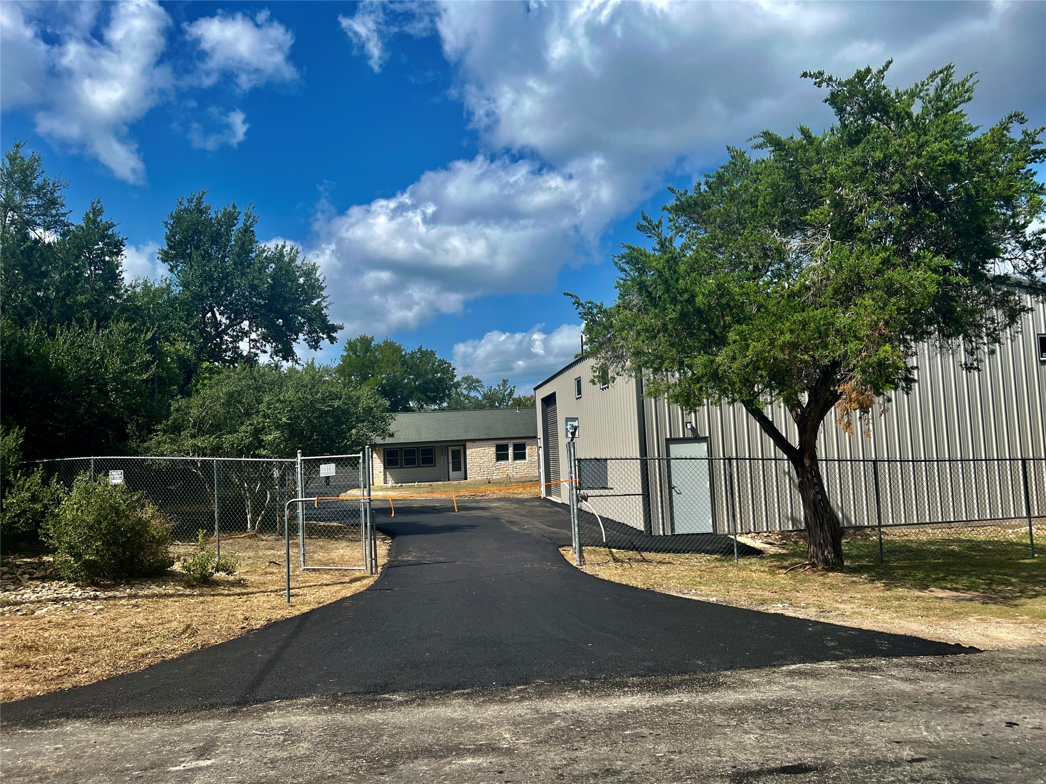 main property photo 38