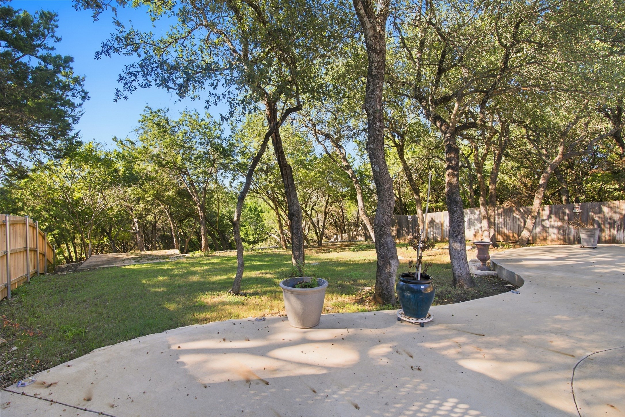 main property photo 35