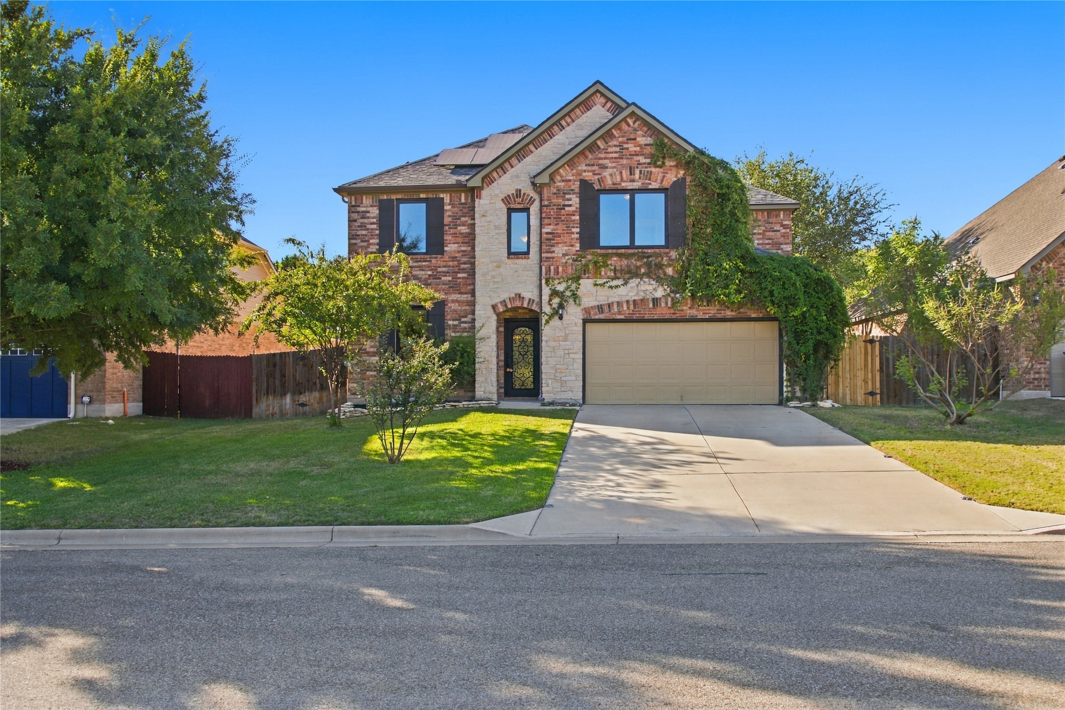 main property photo 4