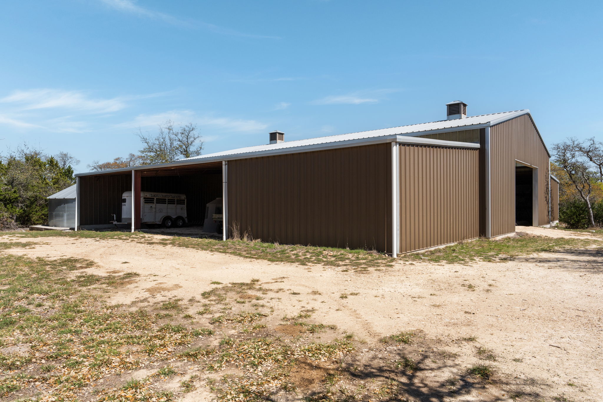 main property photo 18