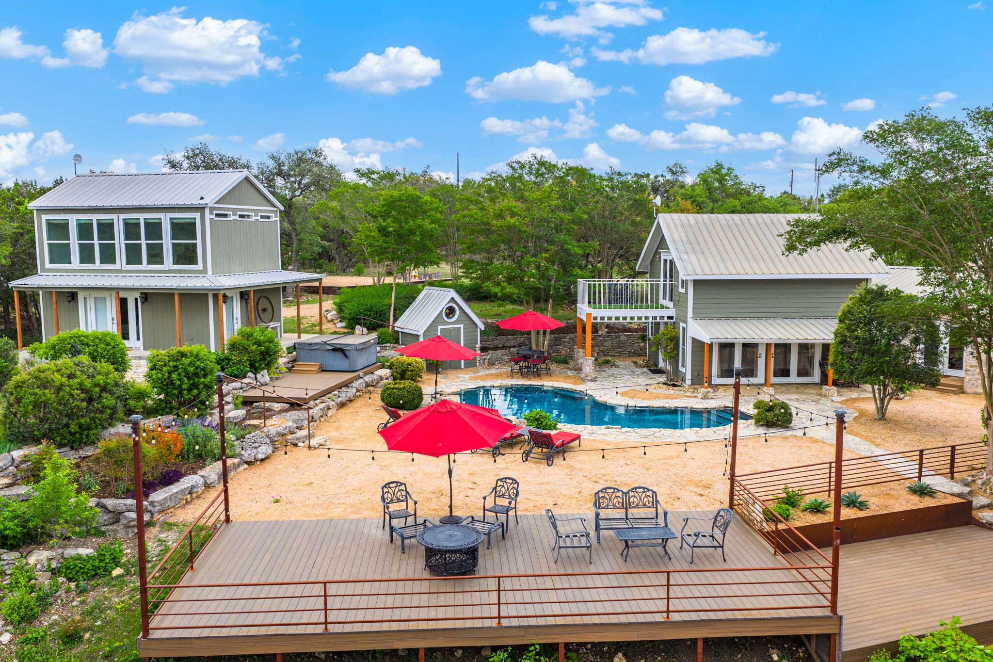 main property photo 13