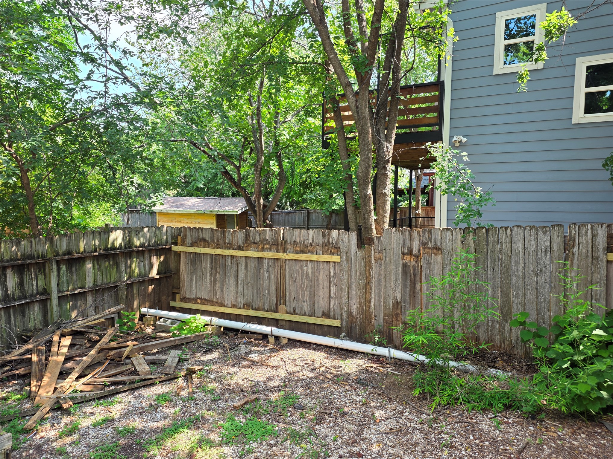 main property photo 20