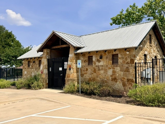 main property photo 38