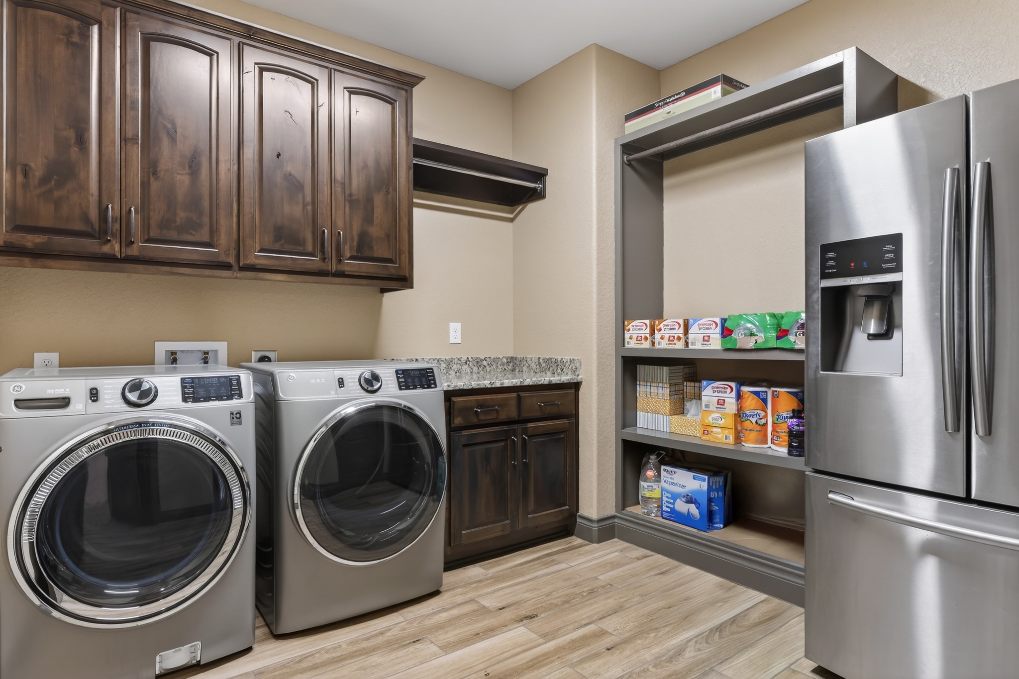 main property photo 15