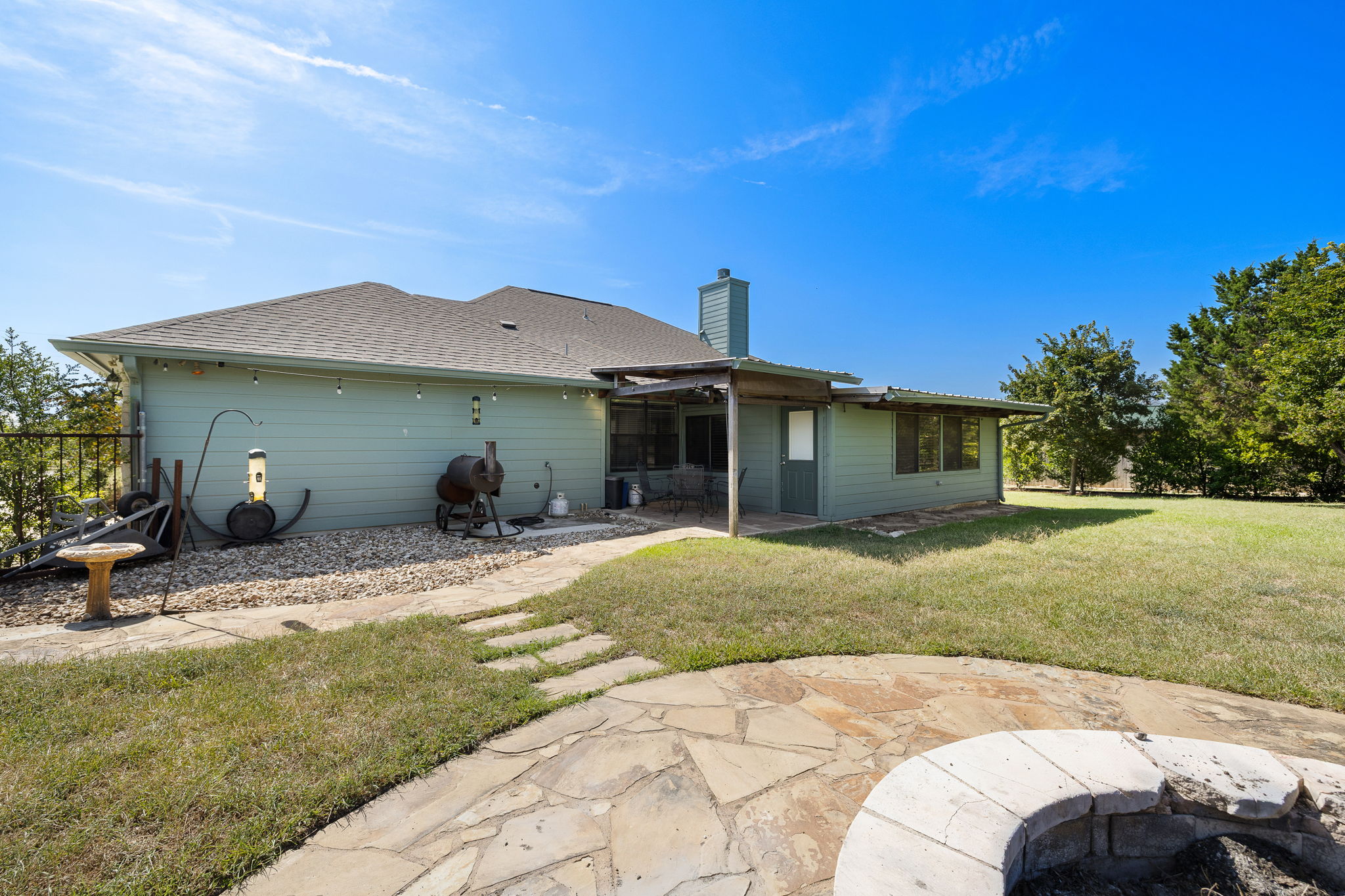 main property photo 26