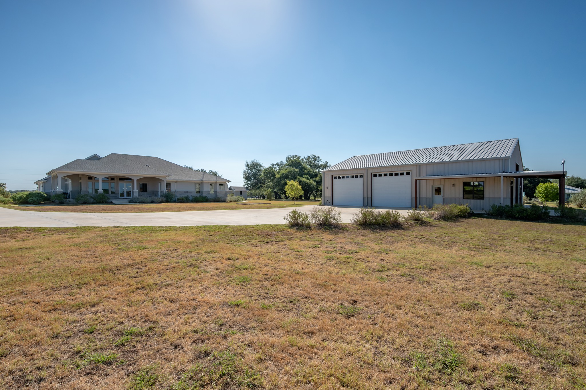 main property photo 31