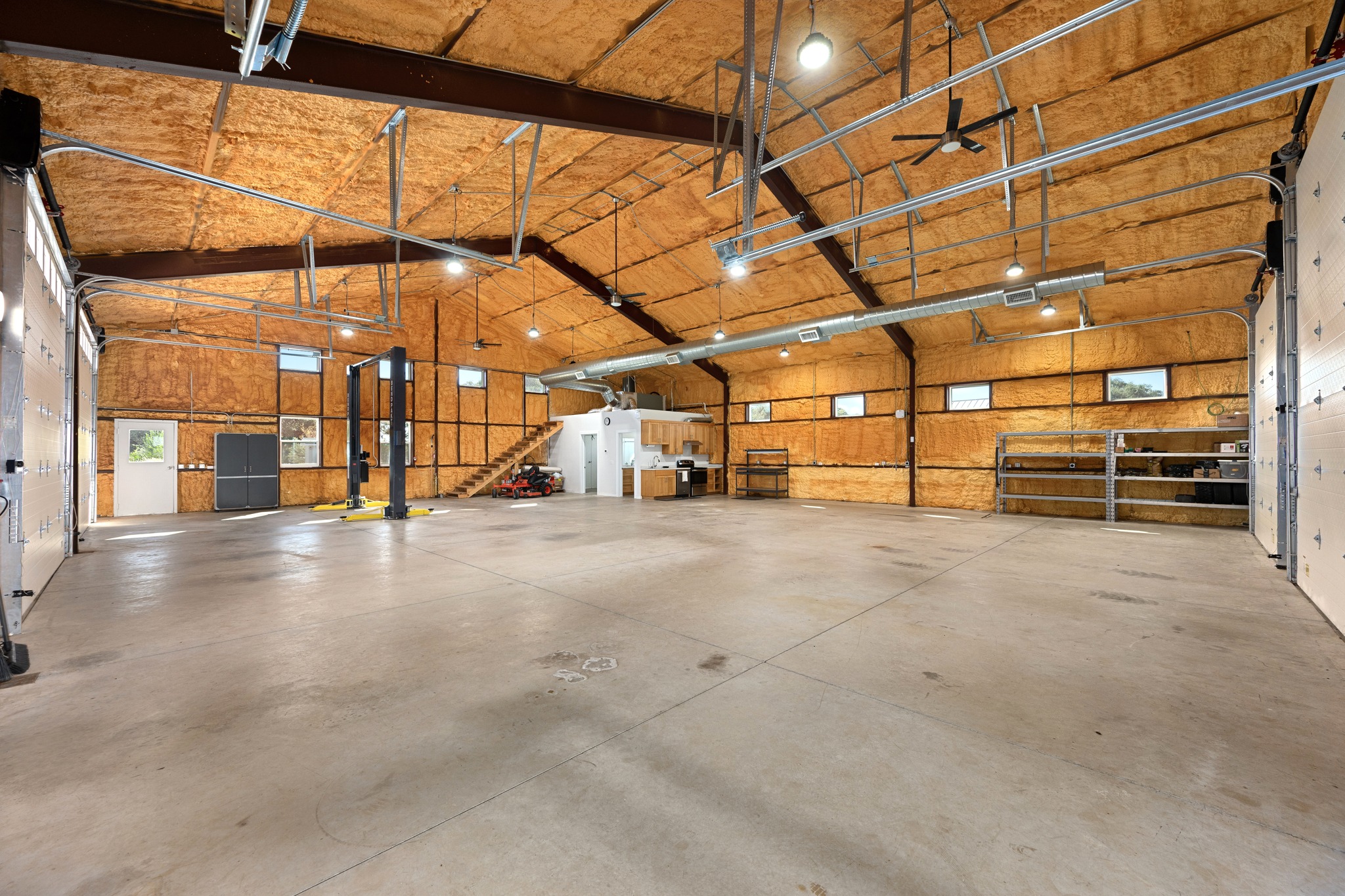 main property photo 34