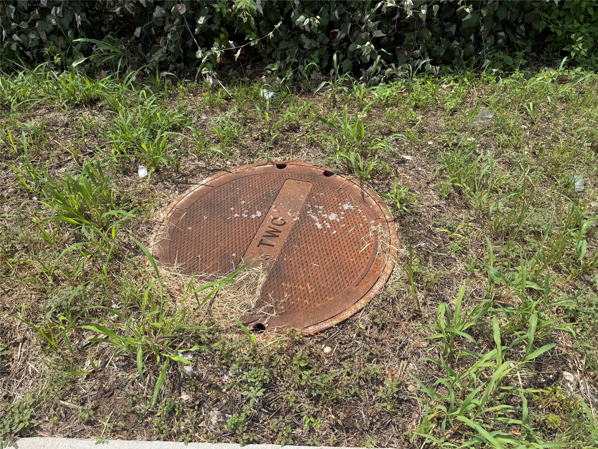 main property photo 28