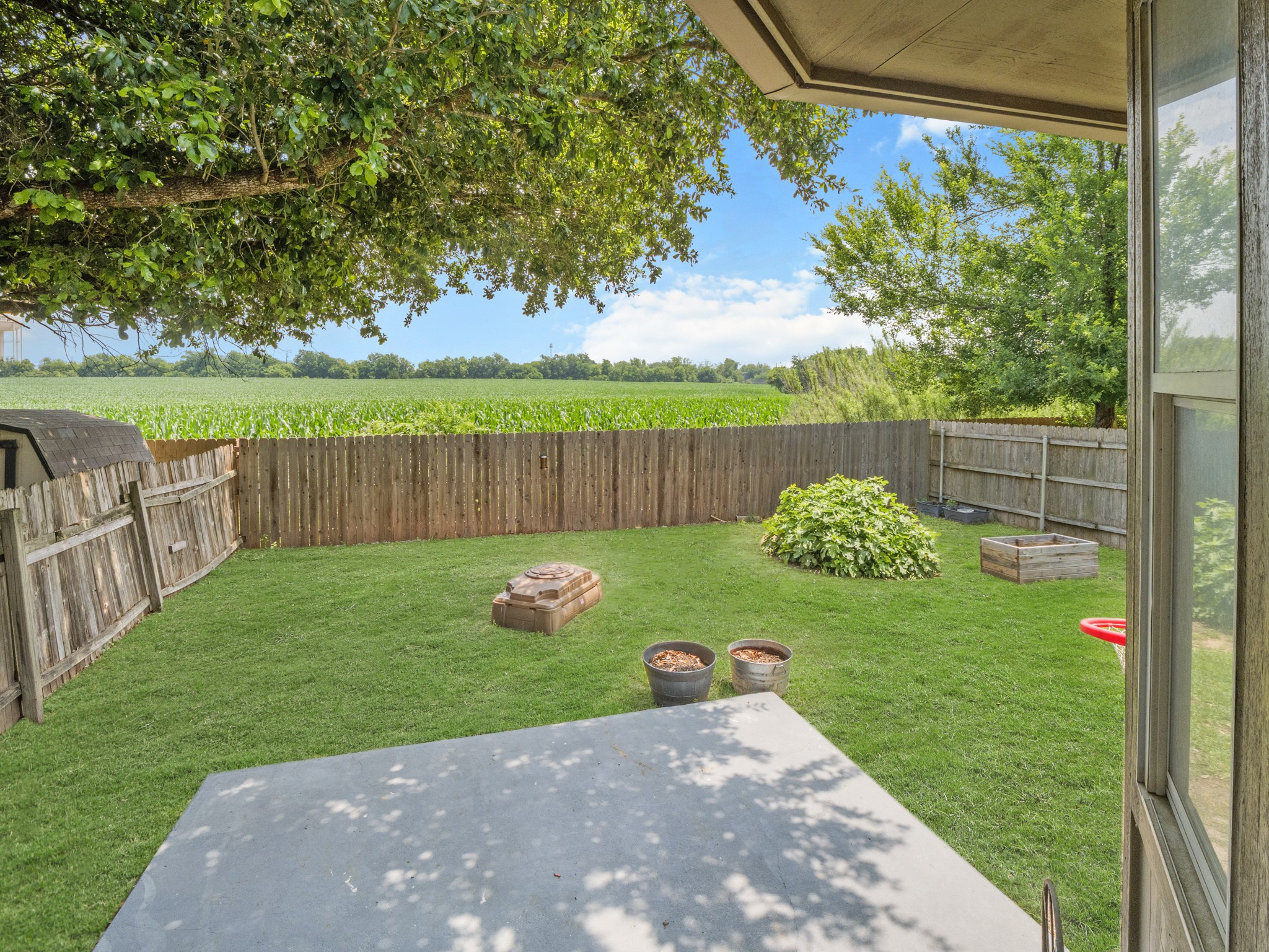 main property photo 20