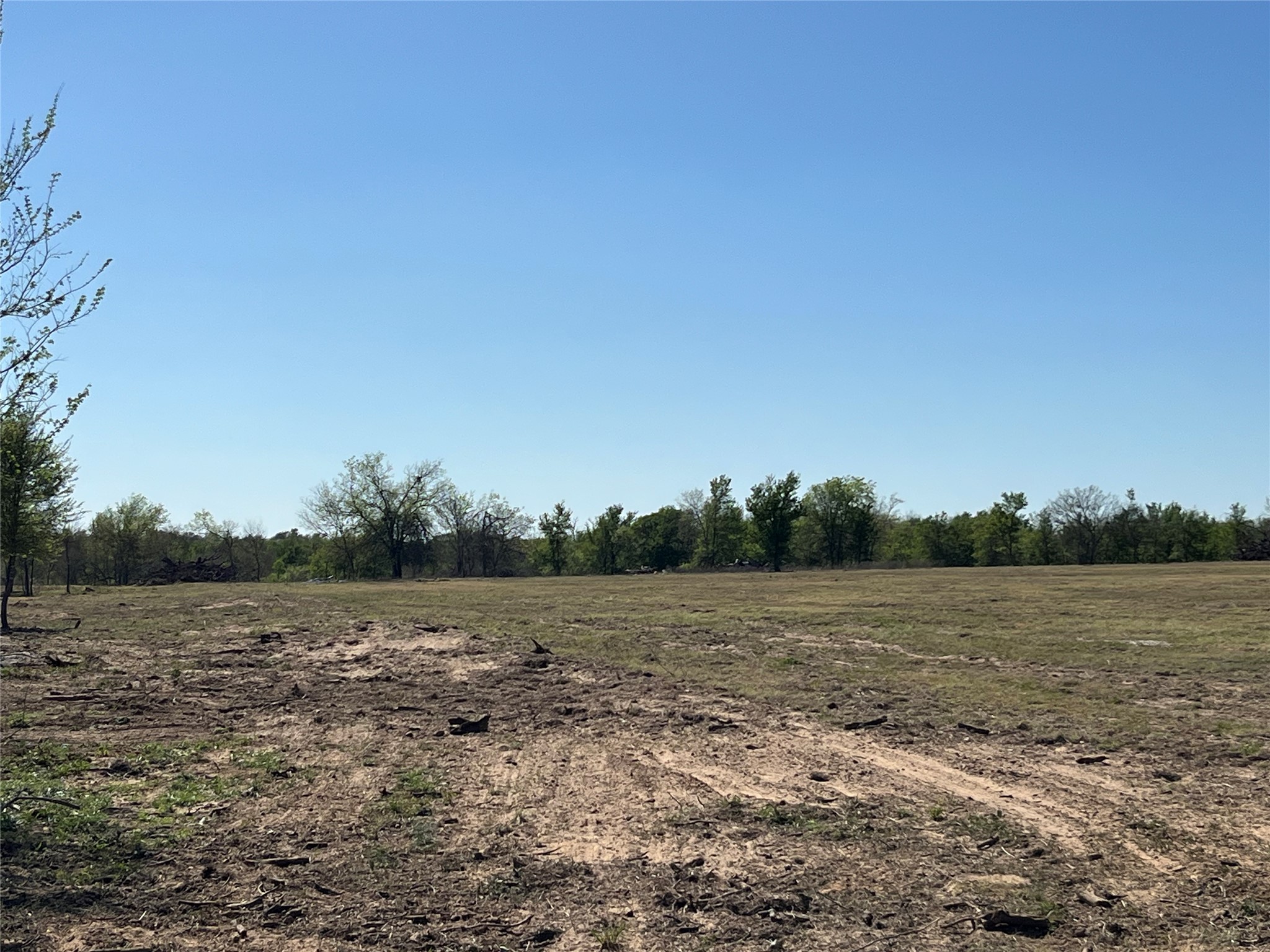 main property photo 16