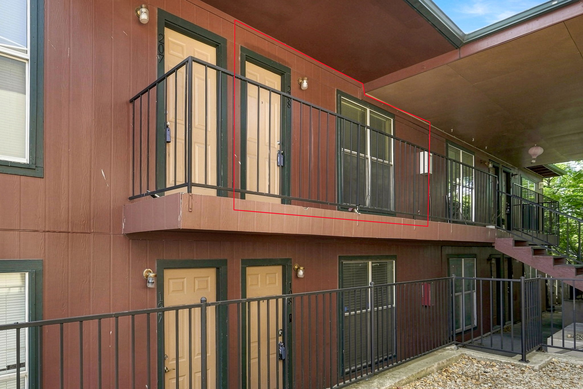 main property photo 4