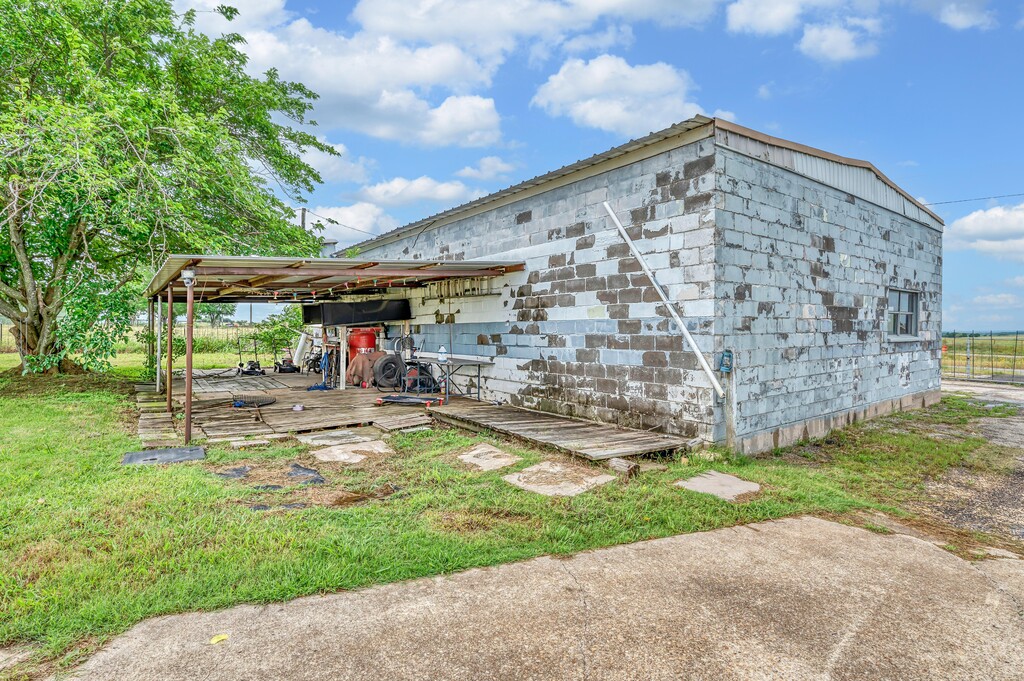 main property photo 20