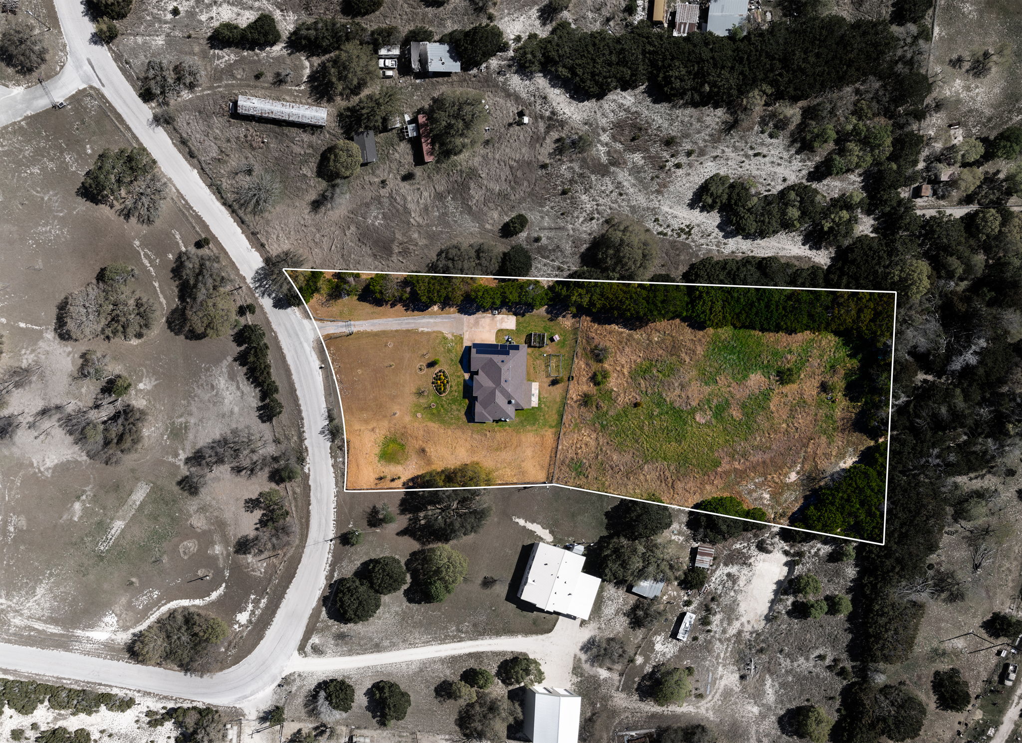 main property photo 6
