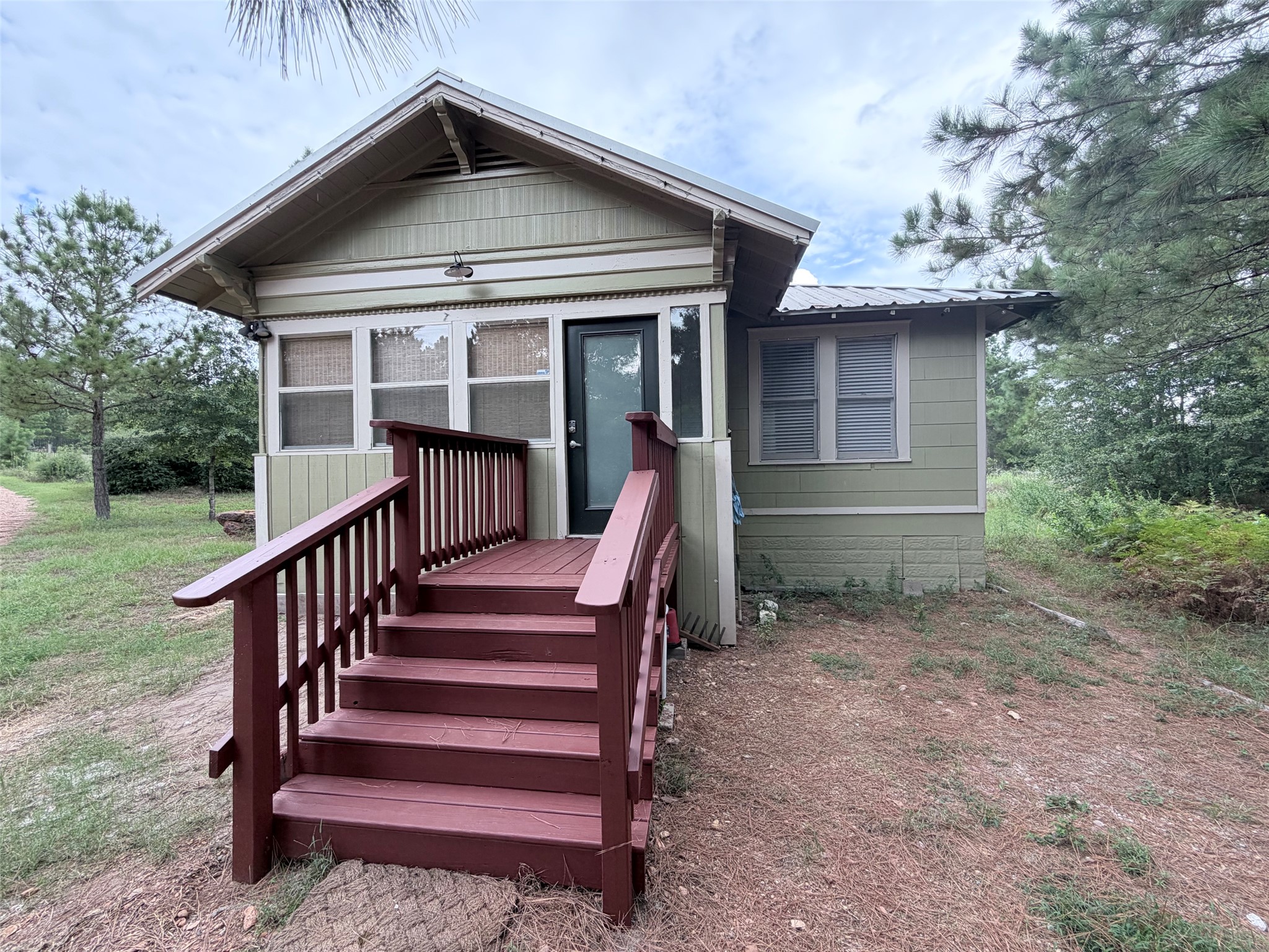 main property photo 28