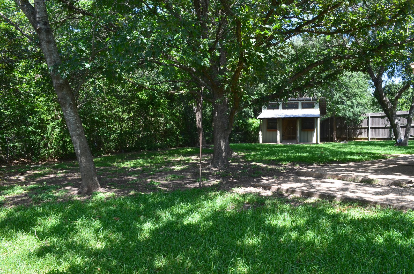 main property photo 31