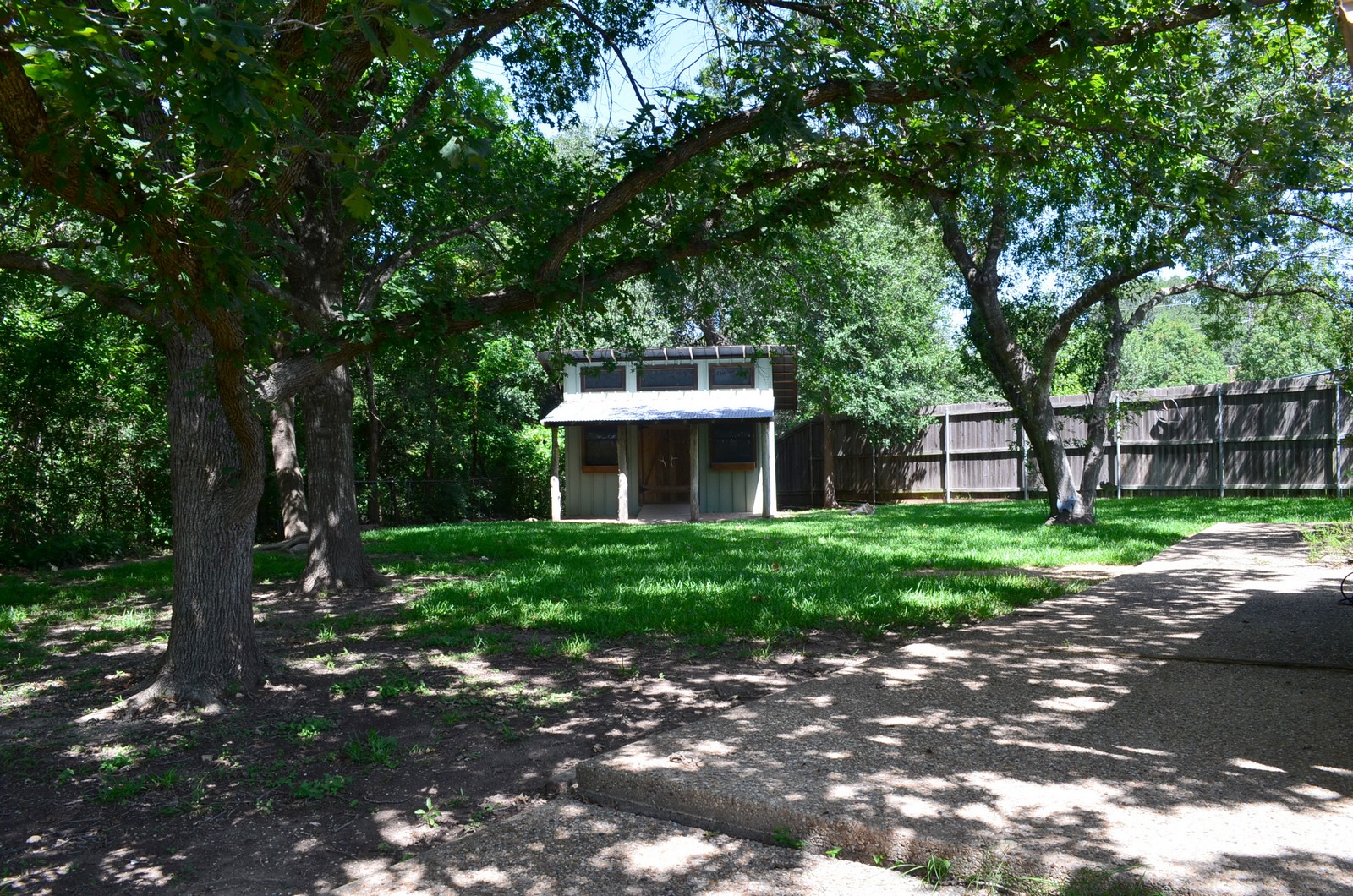 main property photo 35