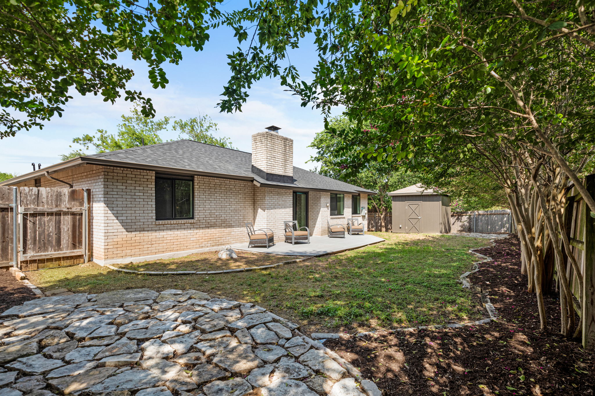 main property photo 26