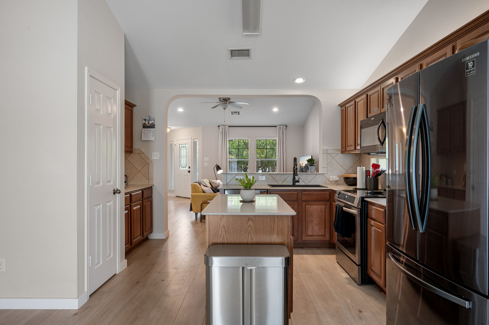 main property photo 14