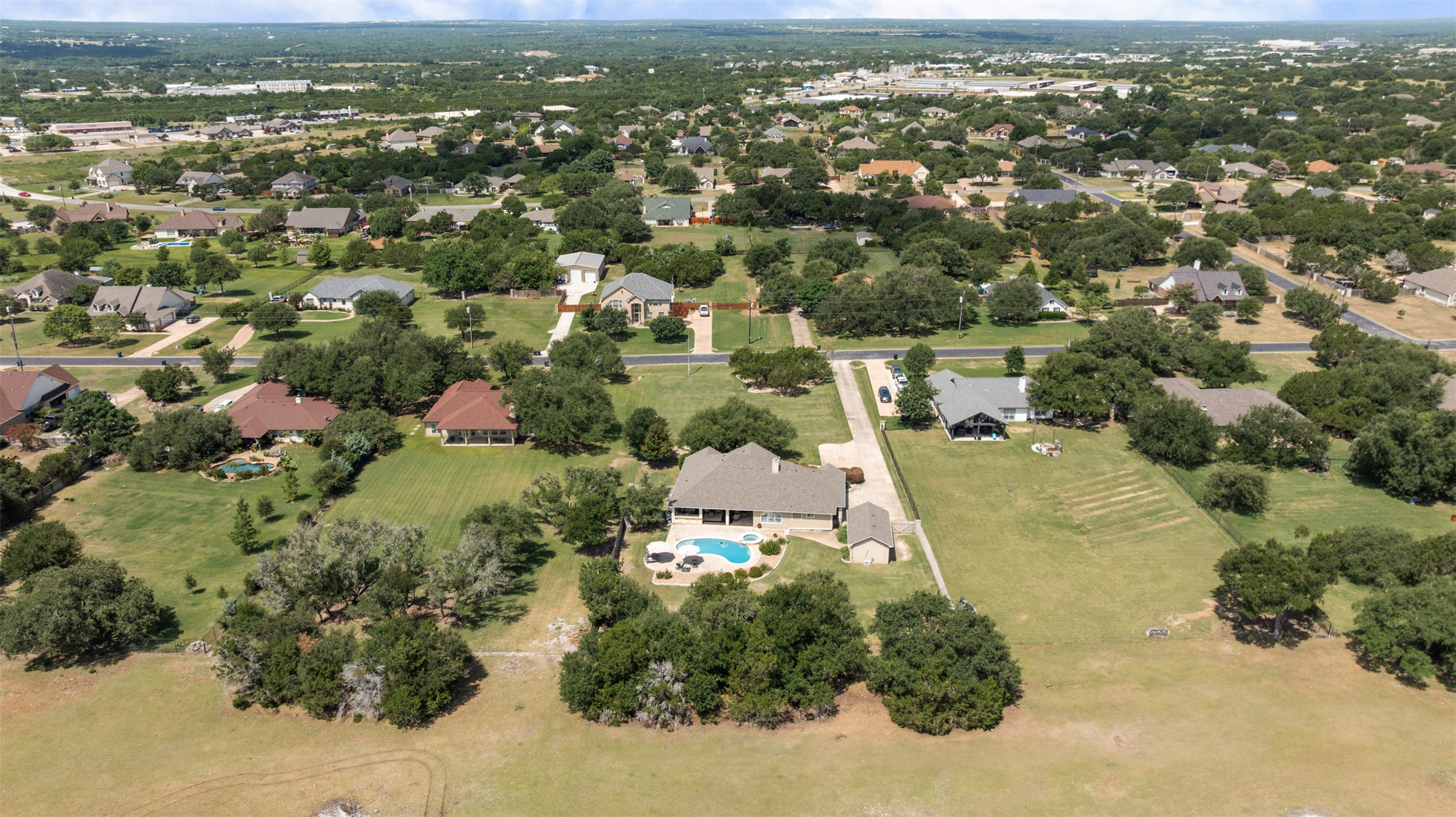 main property photo 37