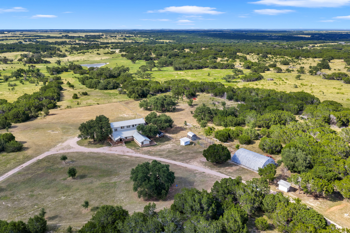 main property photo 9