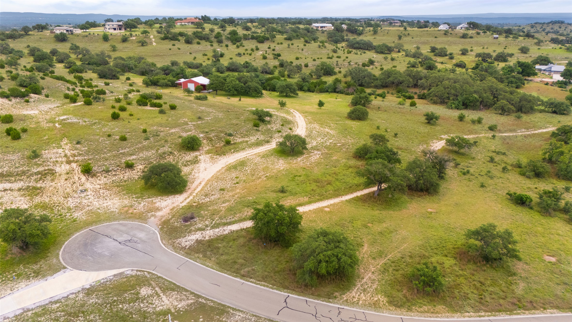 main property photo 28