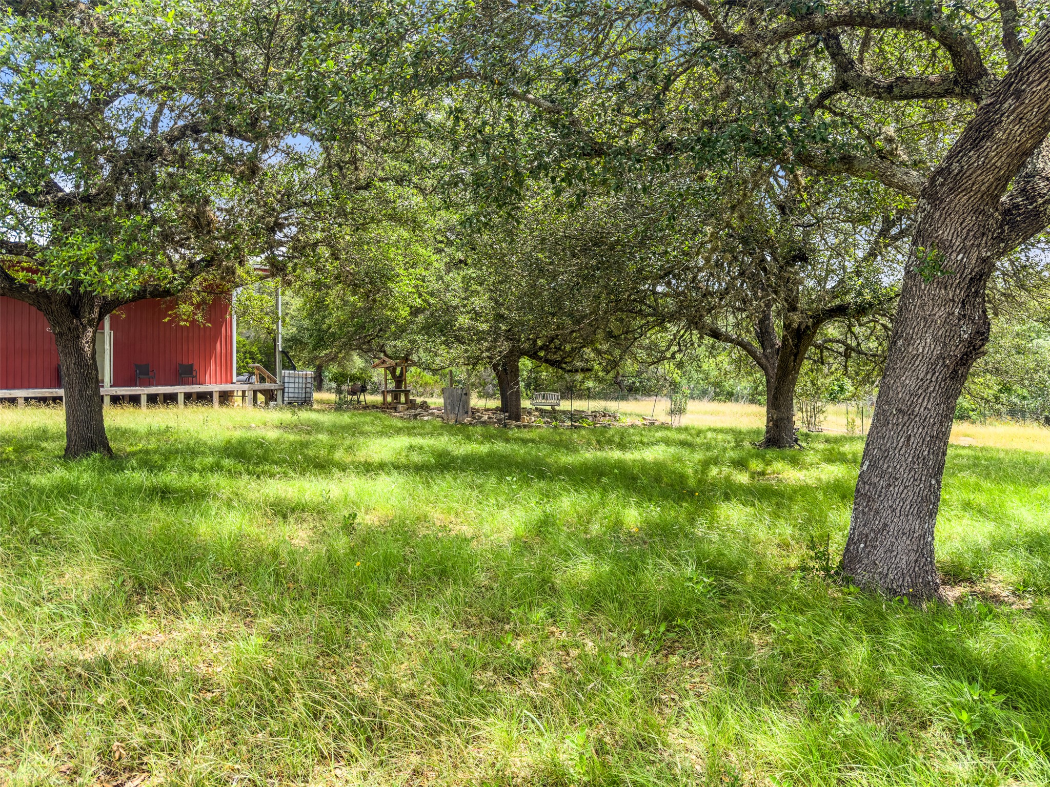 main property photo 9
