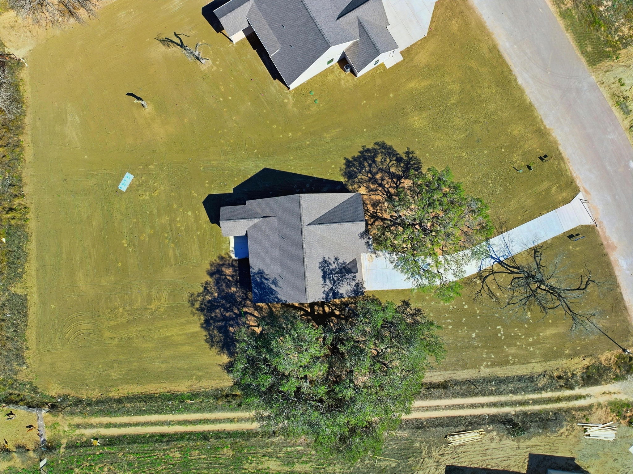 main property photo 33