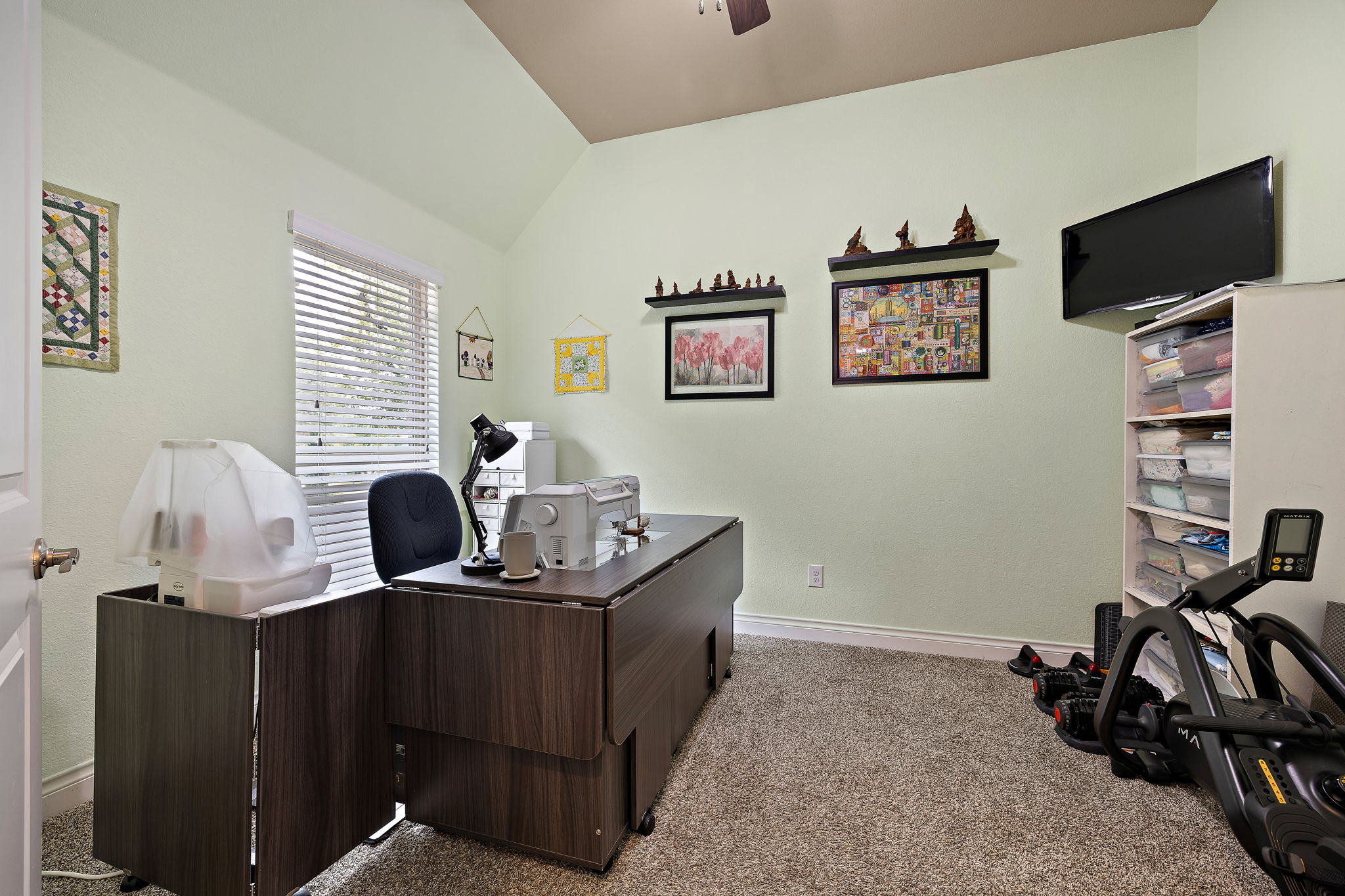 main property photo 27