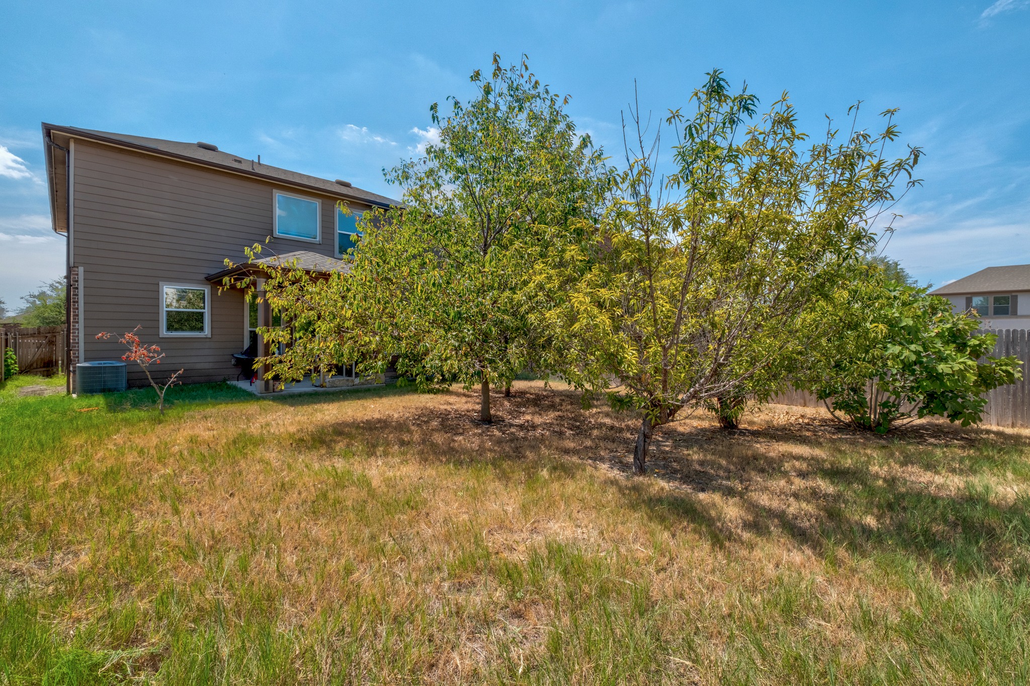 main property photo 23