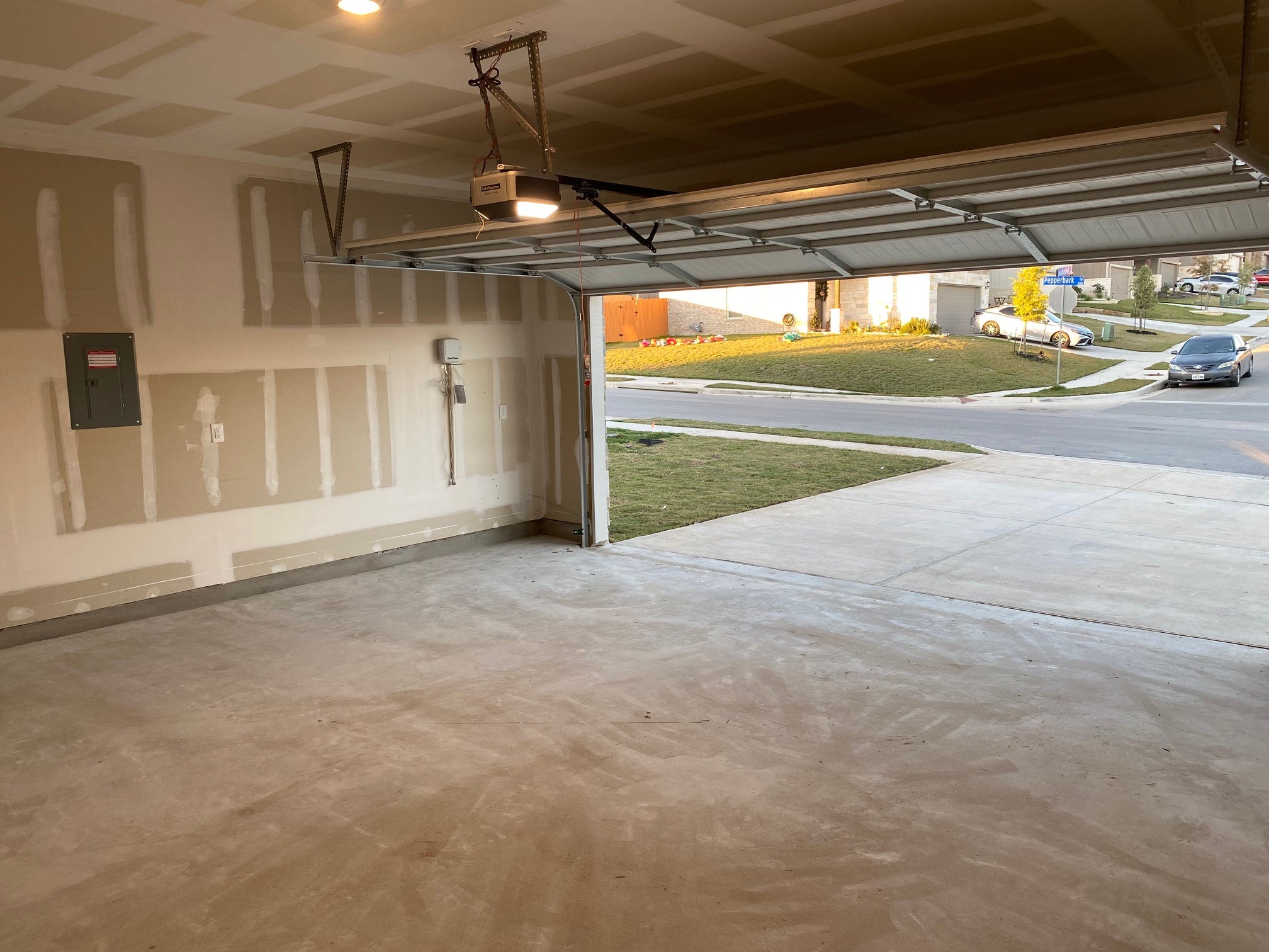 main property photo 16