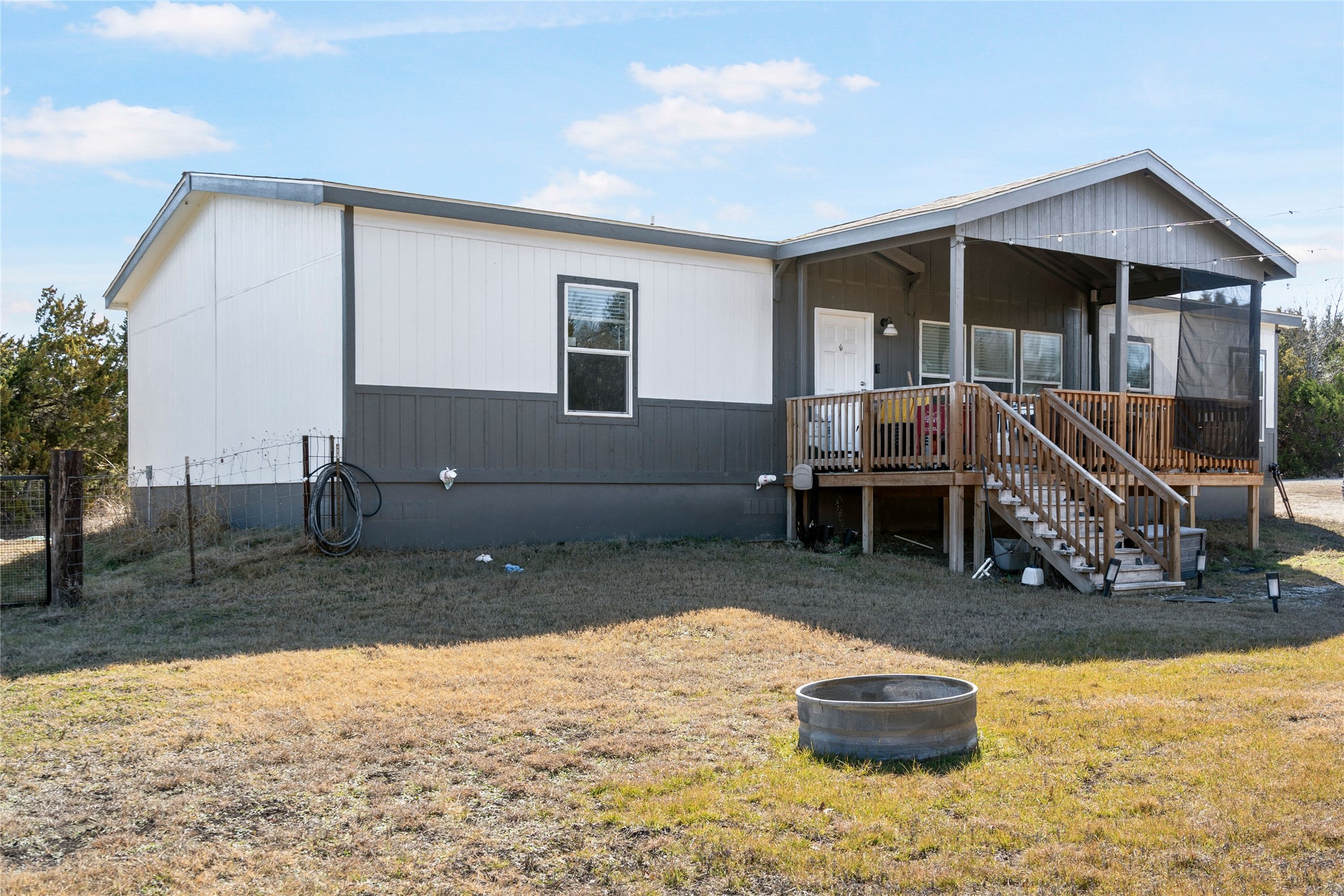 main property photo 19