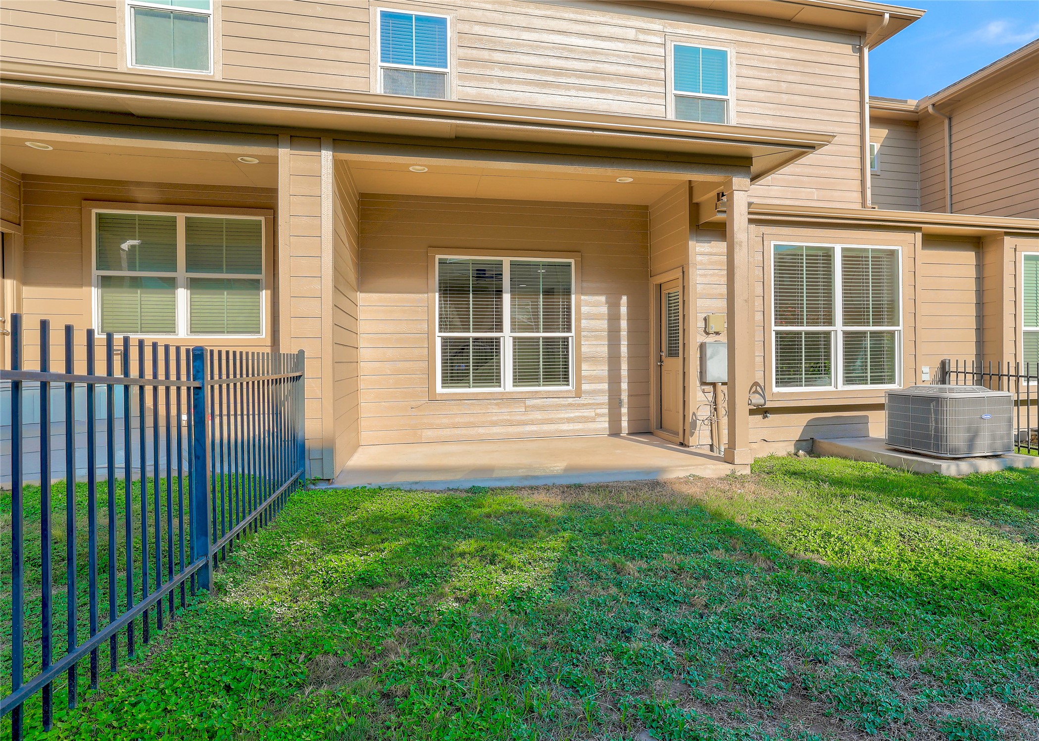 main property photo 27