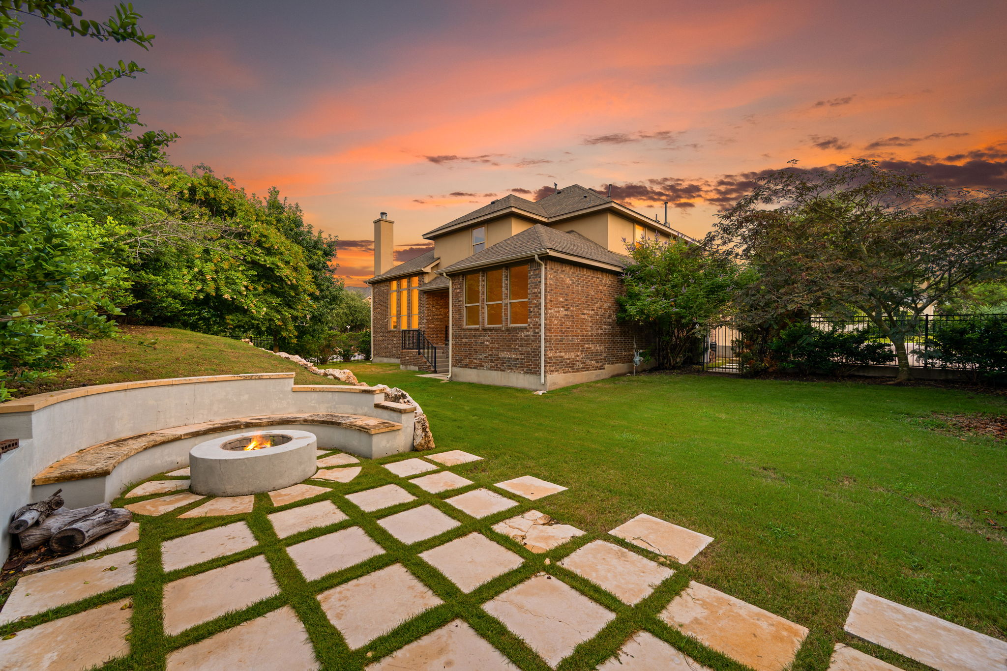 main property photo 33