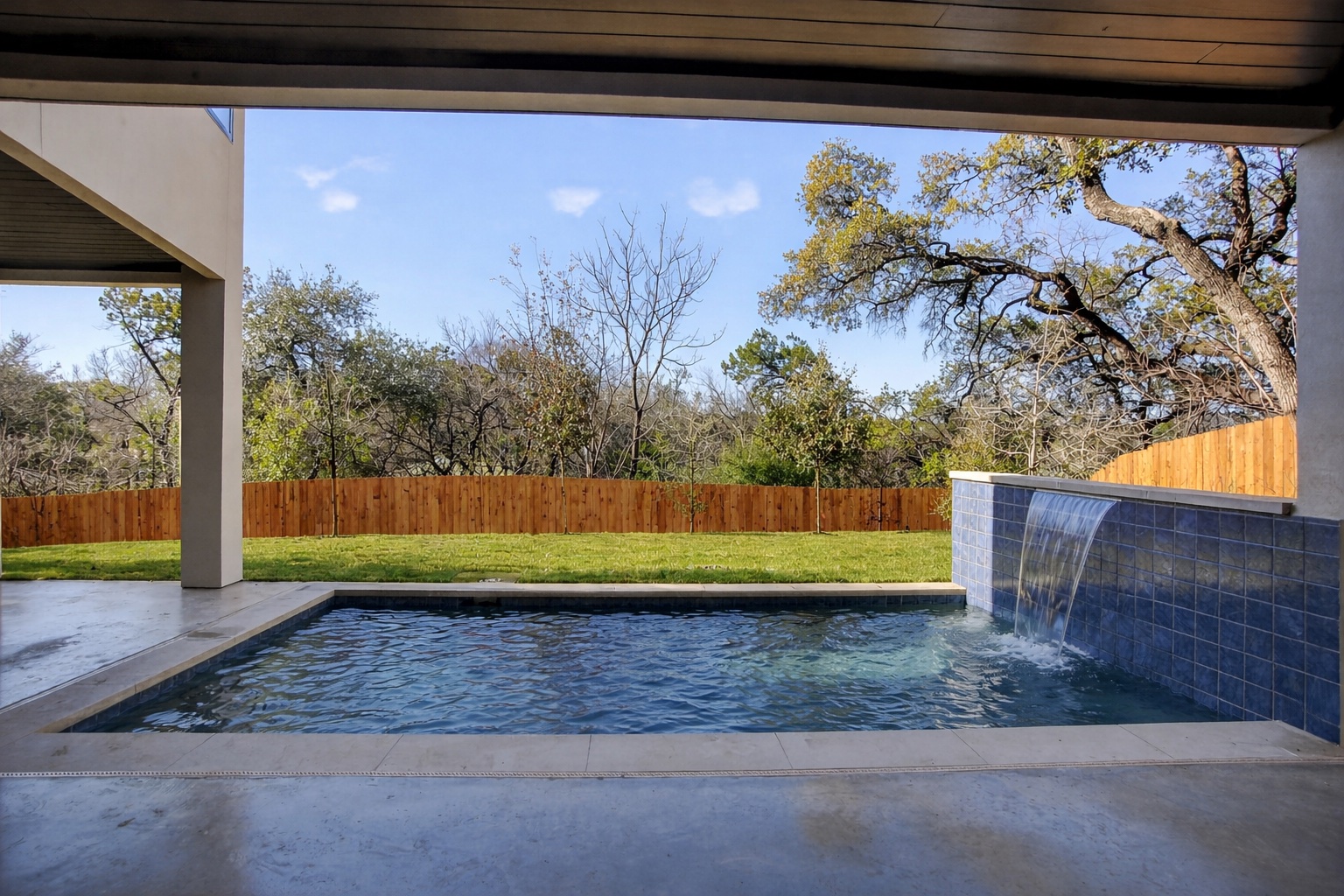 main property photo 5