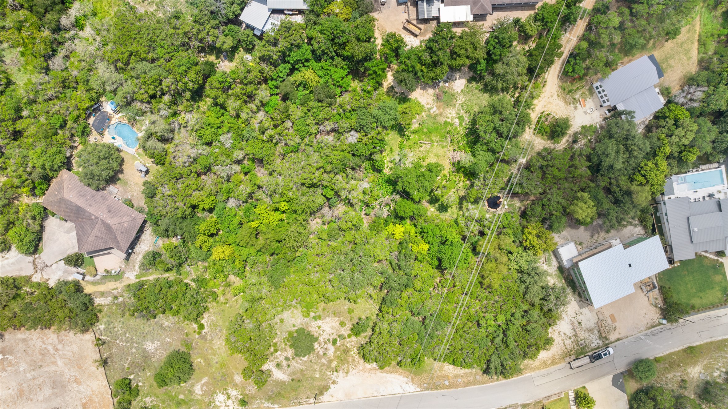 main property photo 16