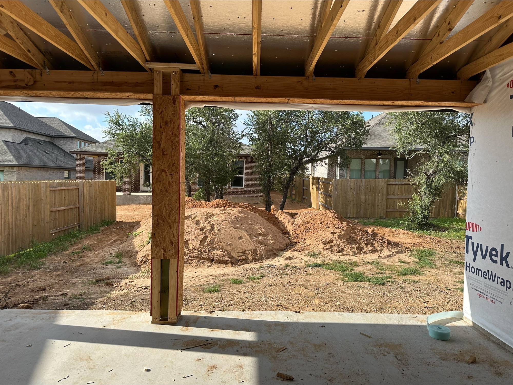 main property photo 13