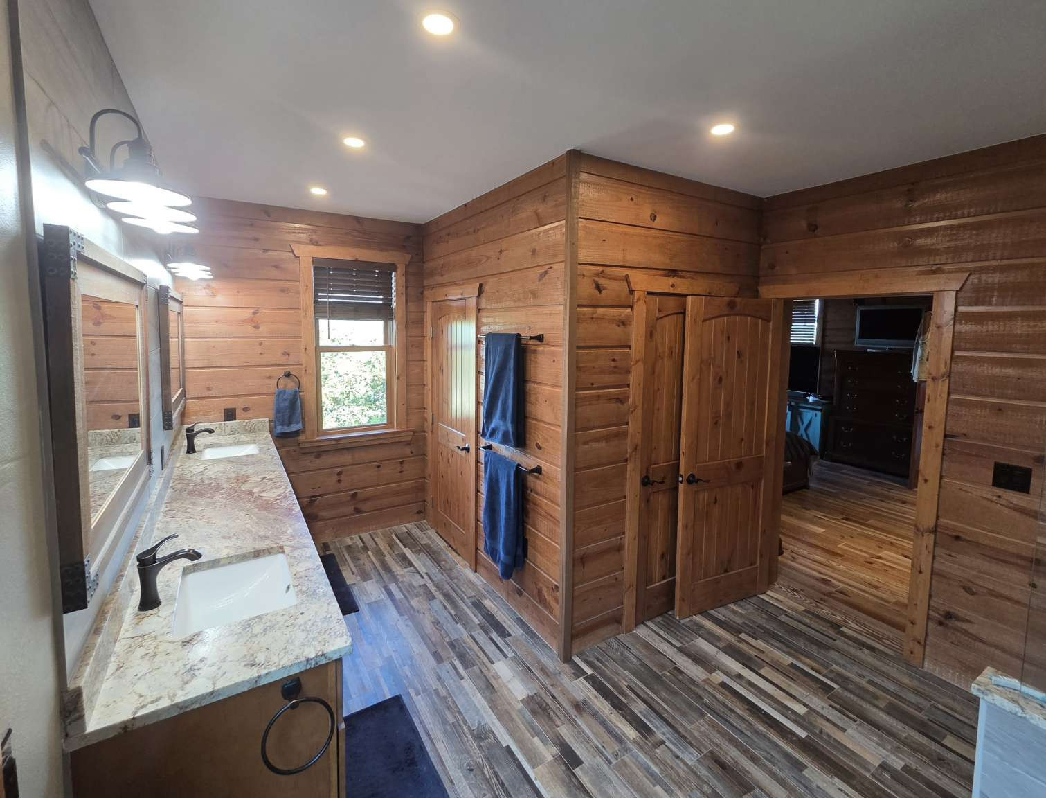 main property photo 25
