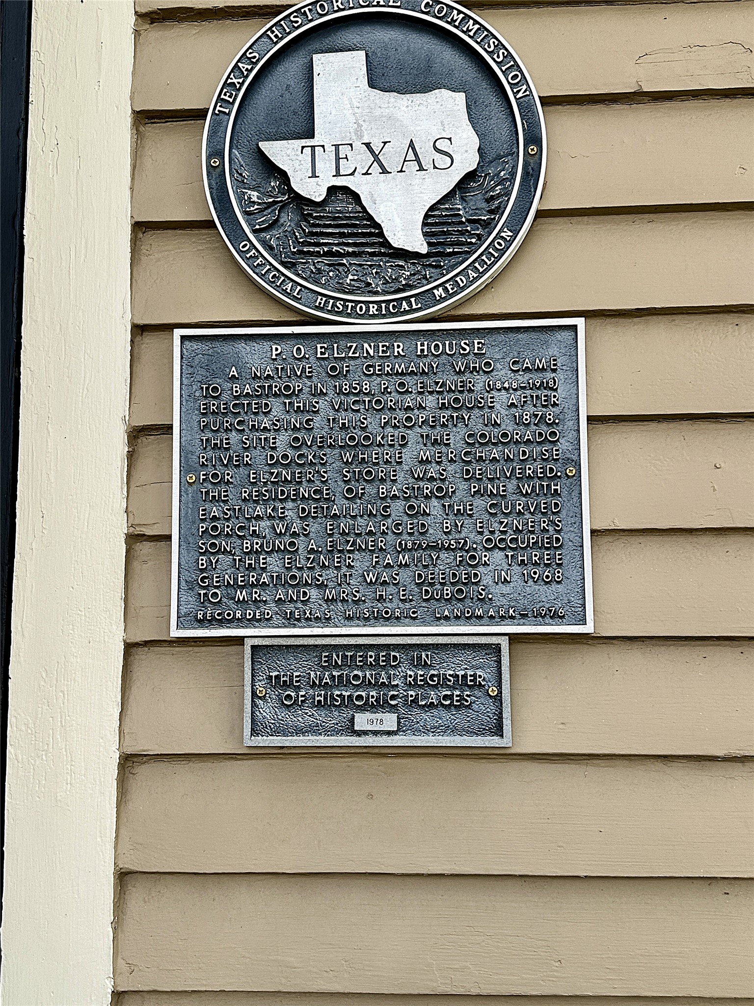 main property photo 11