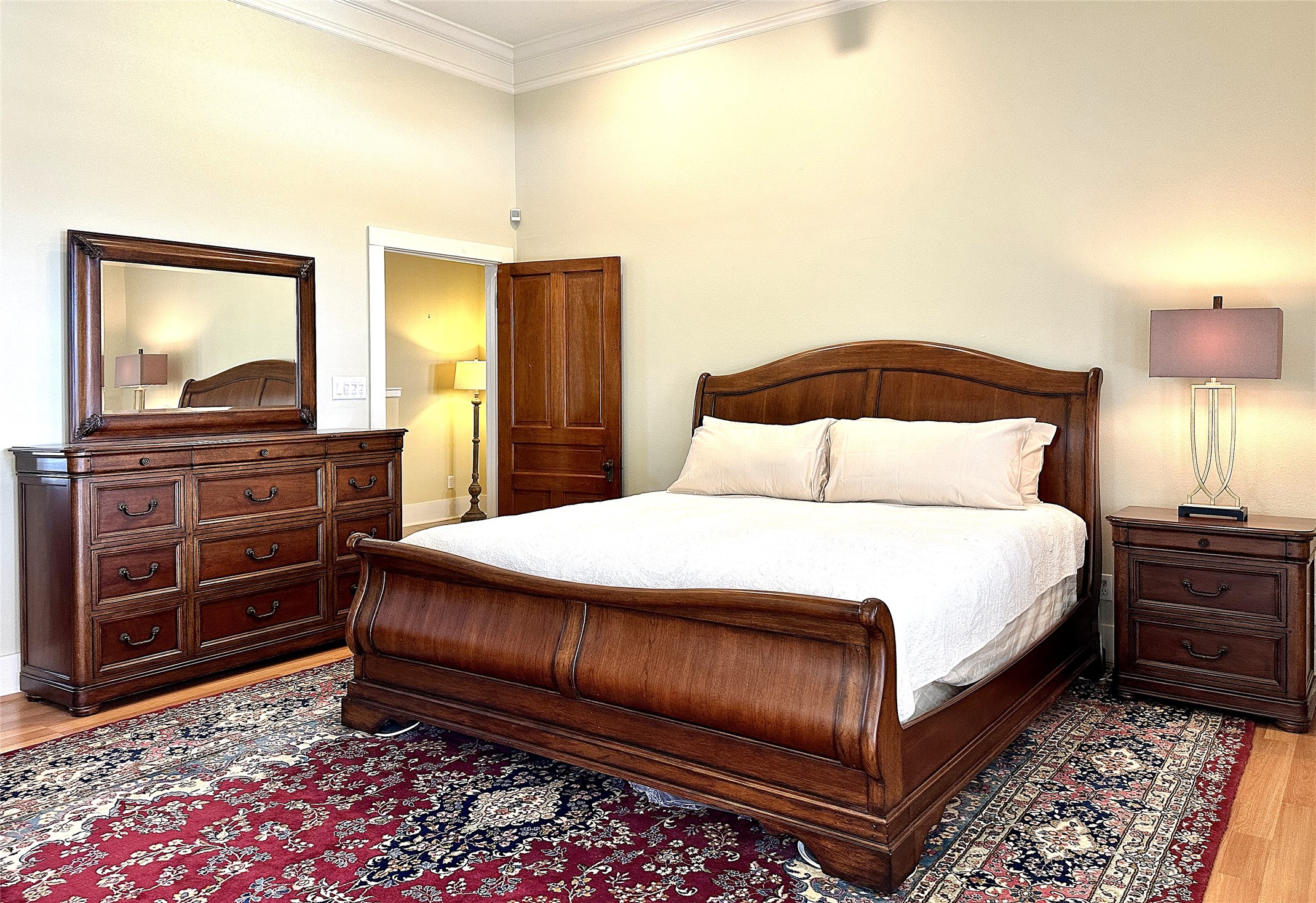 main property photo 25