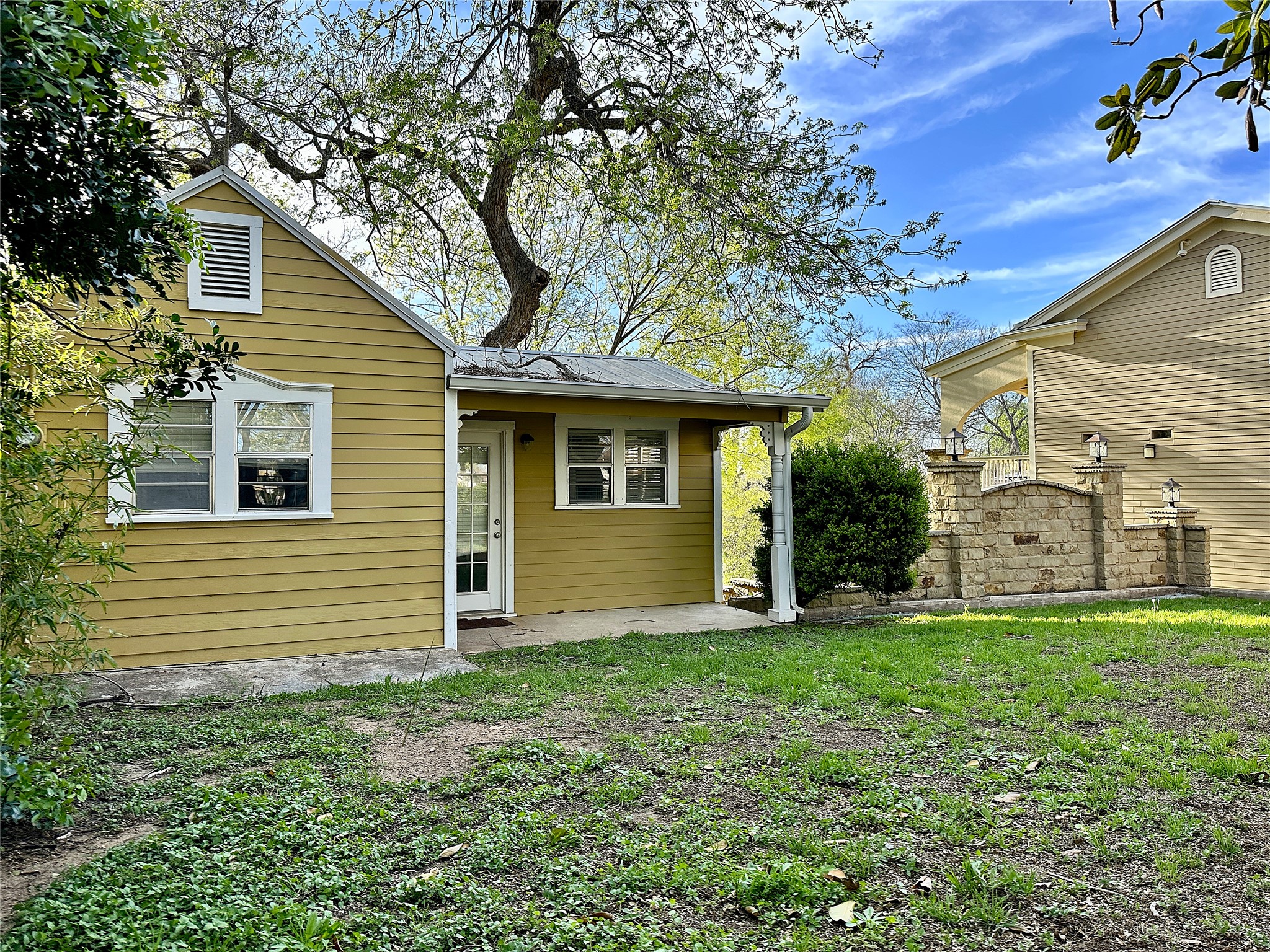 main property photo 34