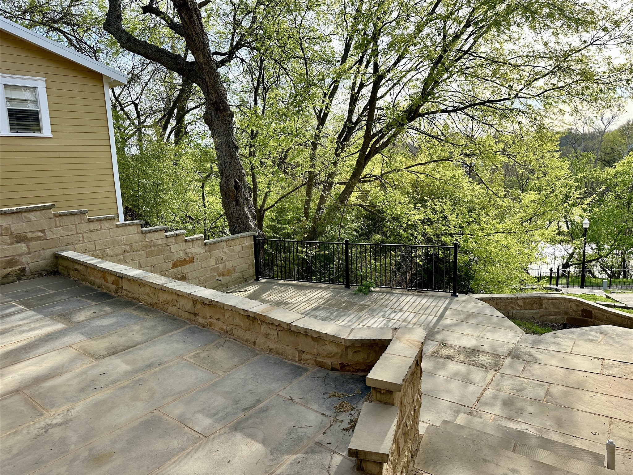 main property photo 35
