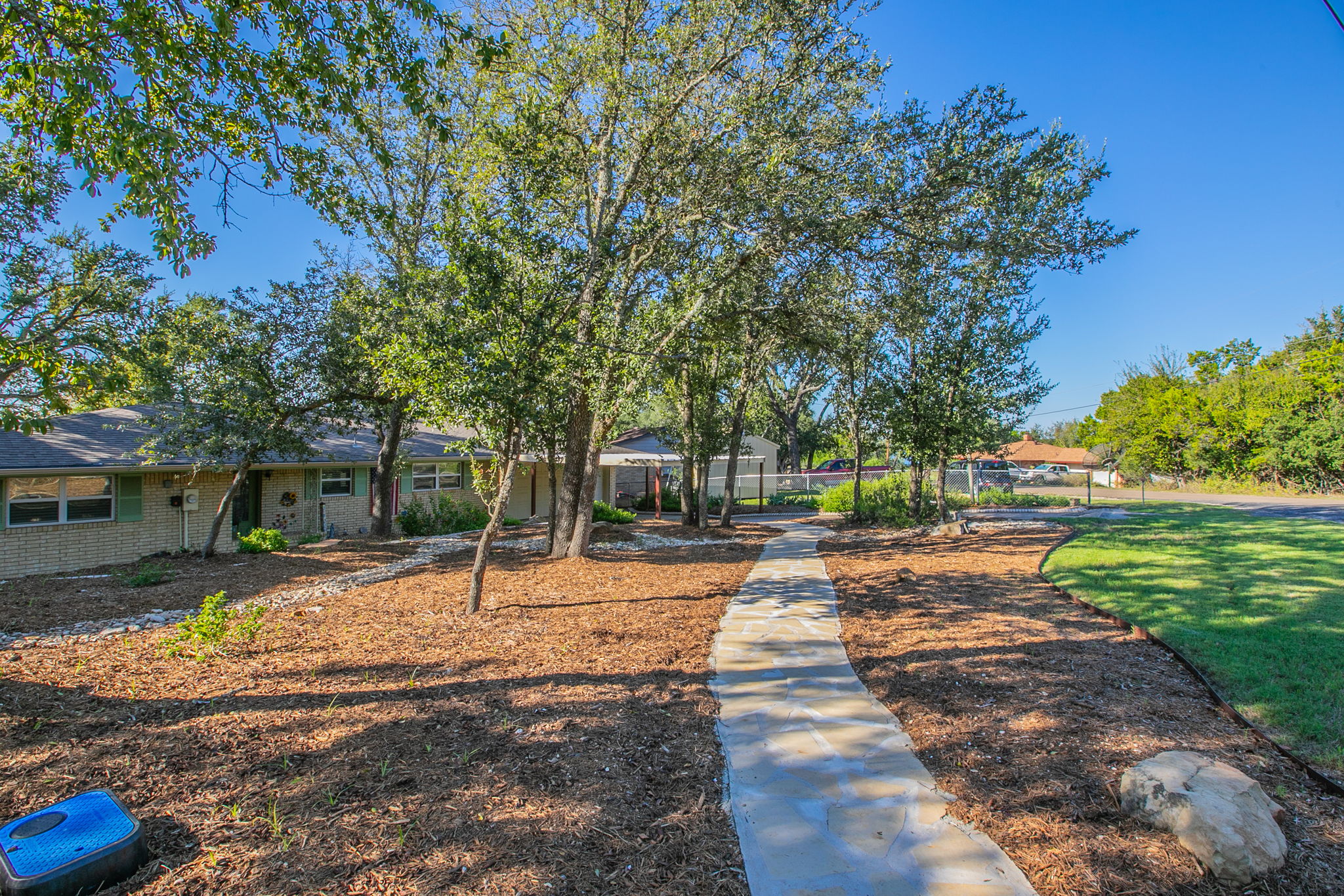 main property photo 20