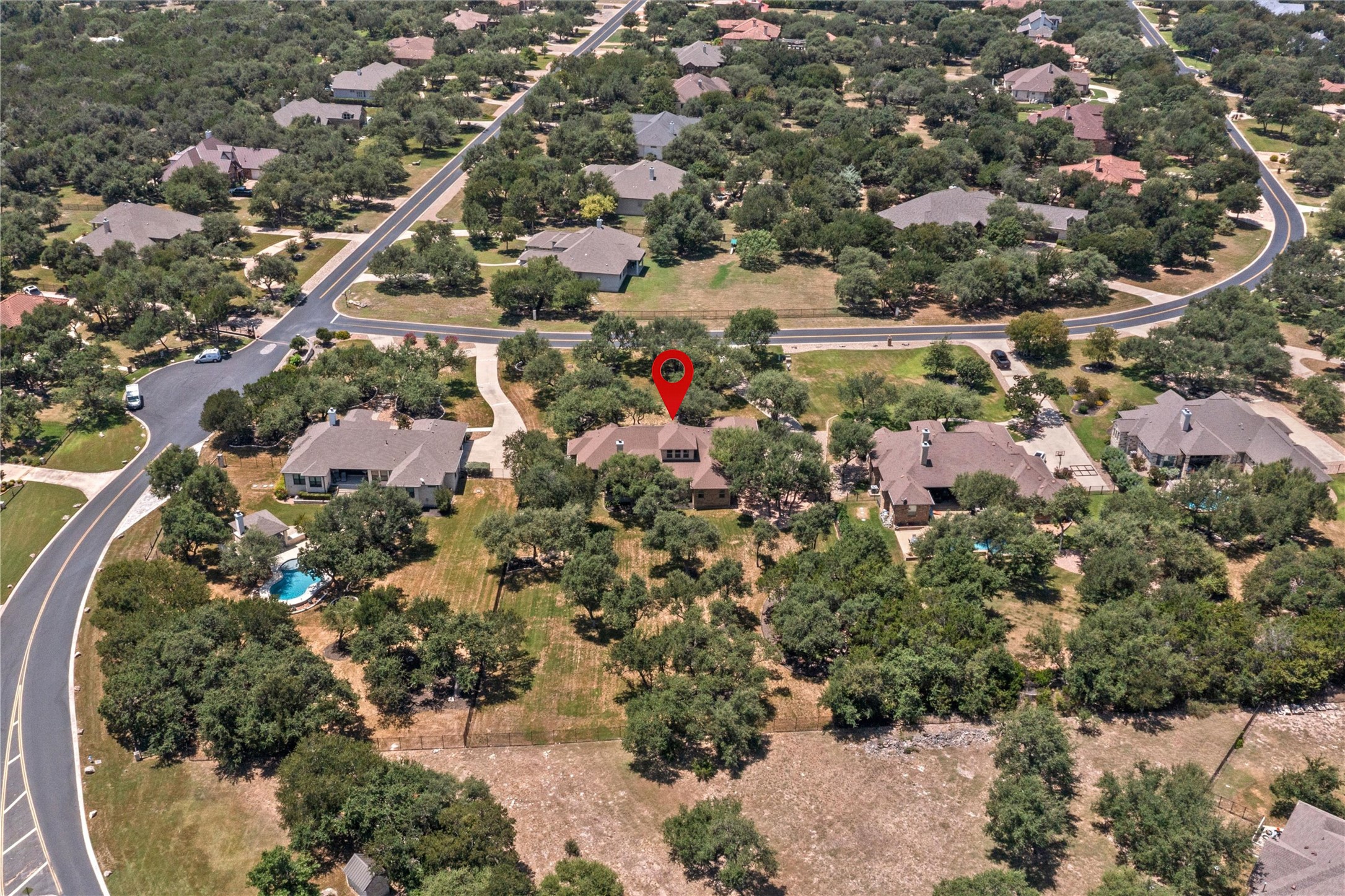 main property photo 36