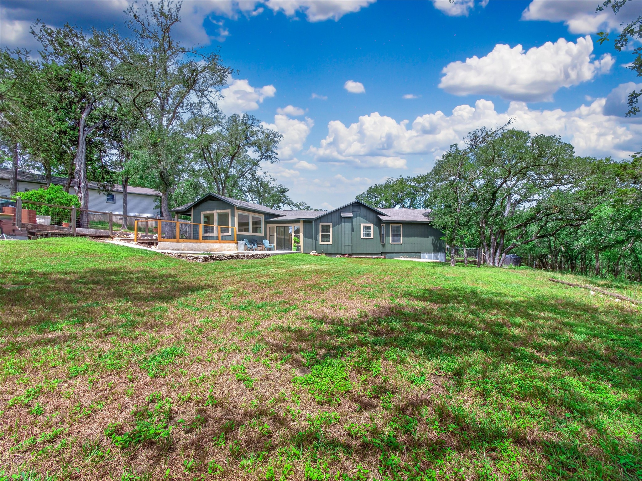 main property photo 32