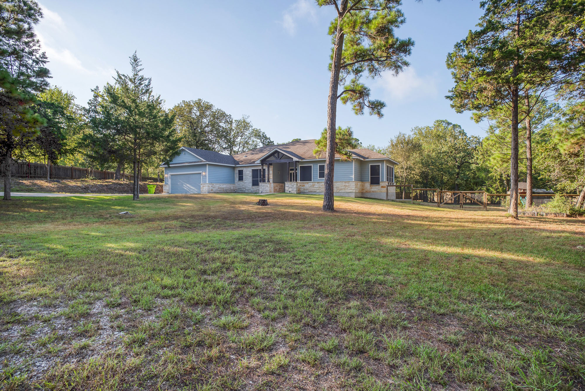 main property photo 3