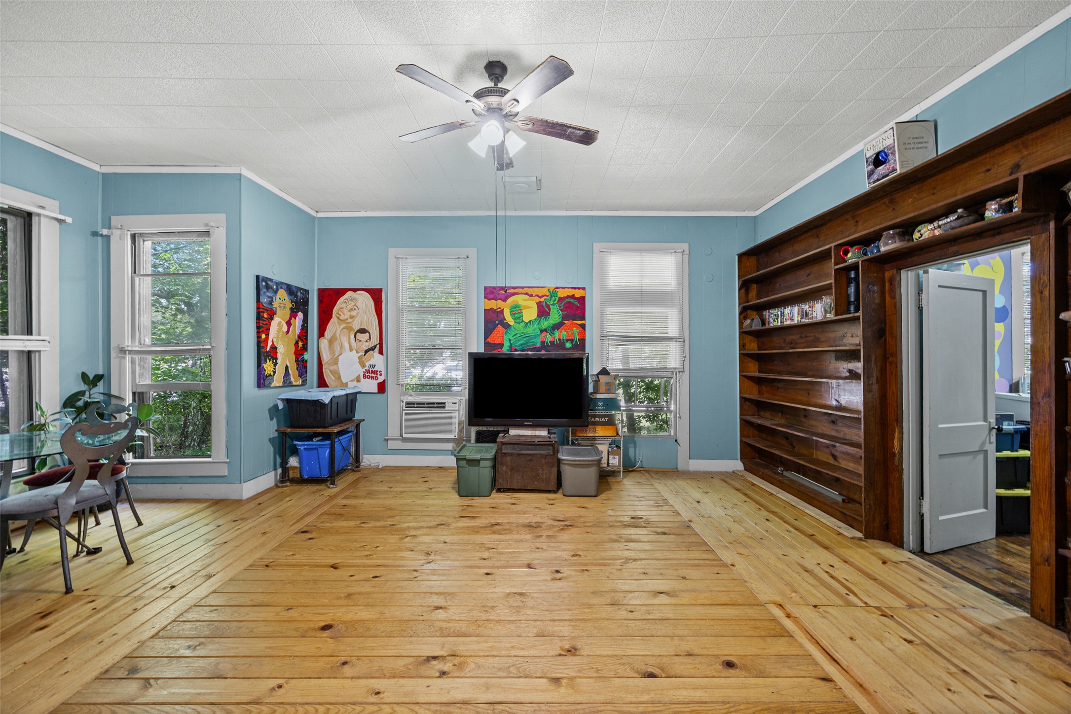 main property photo 18