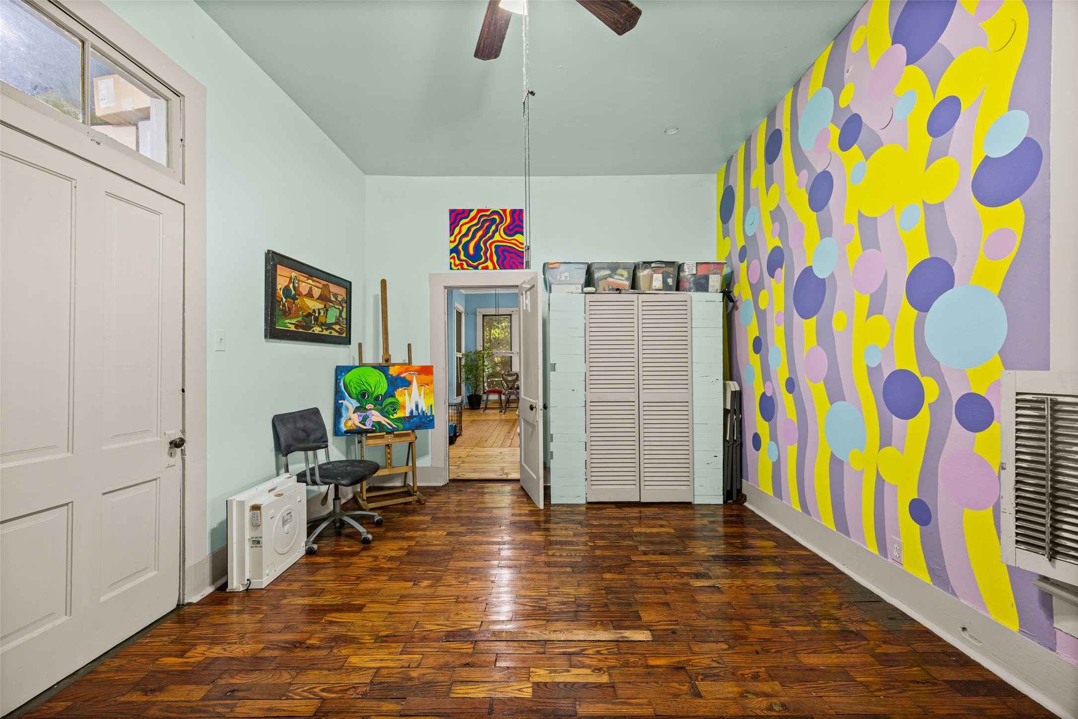 main property photo 8
