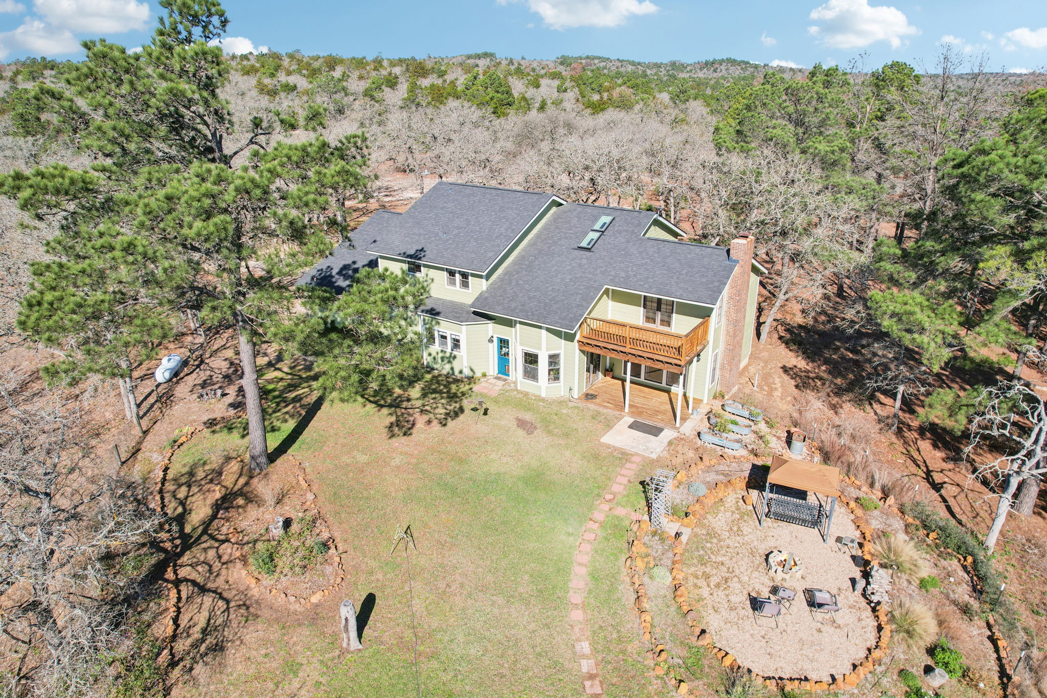 main property photo 32